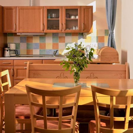 Apartmany Irisis Chvalec Екстериор снимка